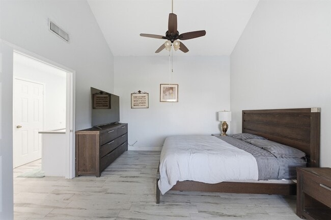 Building Photo - 9003 Tami Renee Ln