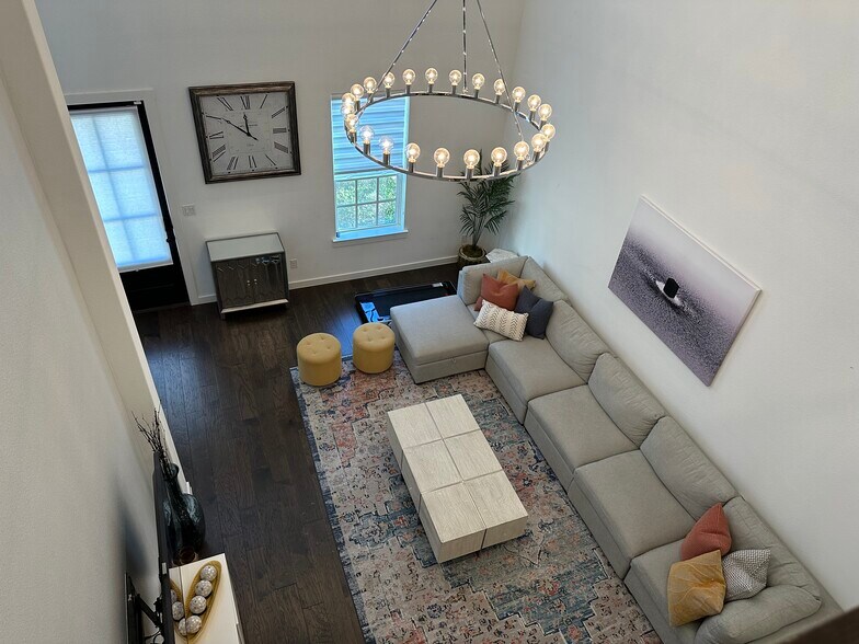 Living Room - 1014 Marian Dr