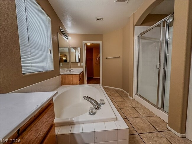 Building Photo - 1620 Rising Pebble Ct