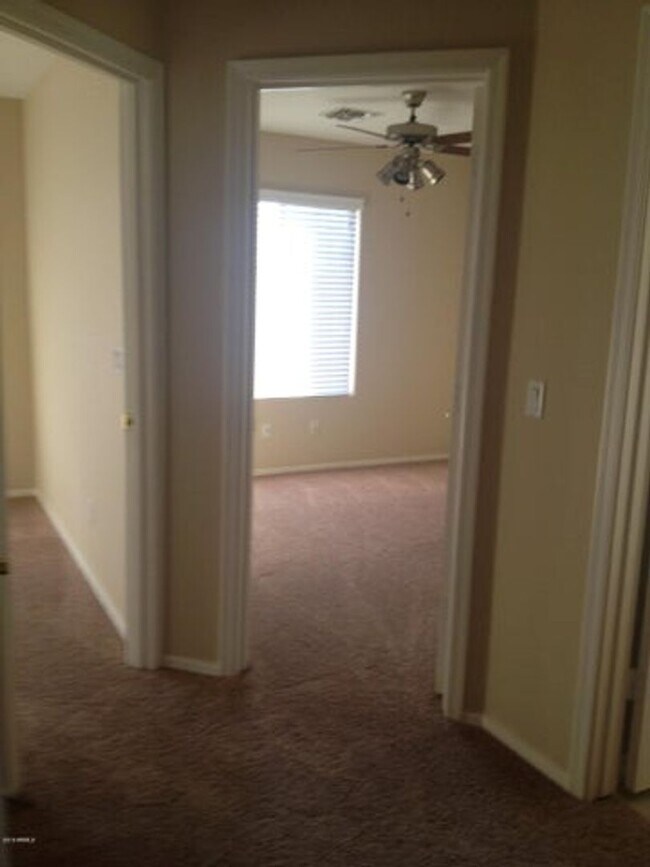 Building Photo - 3 bedroom in Cooper Commons Chandler!