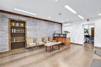 Building Photo - 199 NY-299