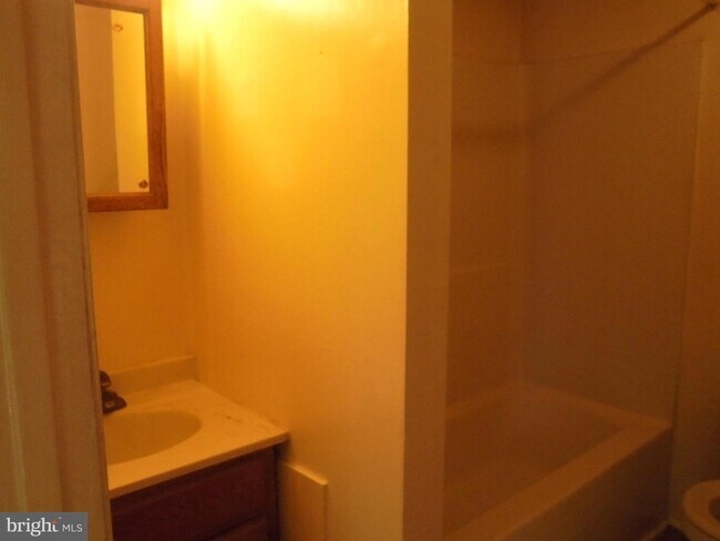 Building Photo - 51 Ed Turner Ln