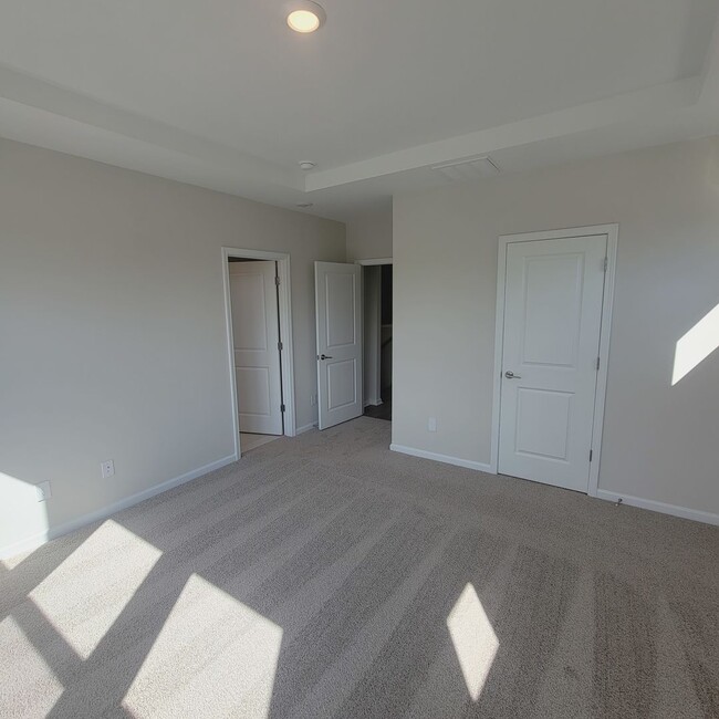 Building Photo - 3BR/2.5BA Townhome in Terraces at Farmington; Great Schools!