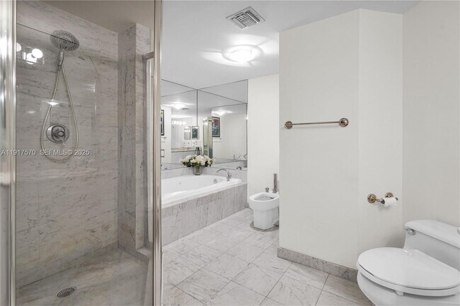 Building Photo - 9455 Collins Ave