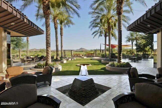 Building Photo - 12399 W Roberta Ln