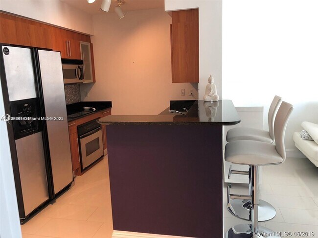 Building Photo - 335 S Biscayne Blvd