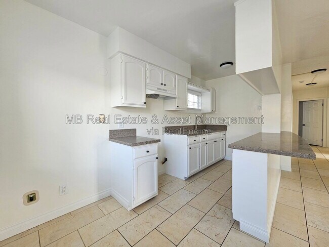 Building Photo - 1745 W 165th Pl