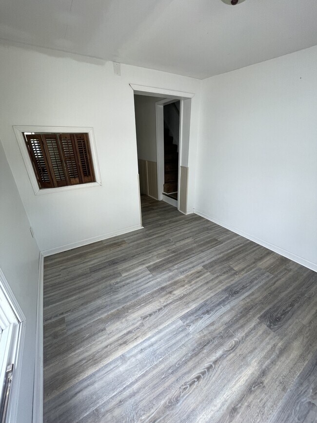 Building Photo - 2528 Forest Ave