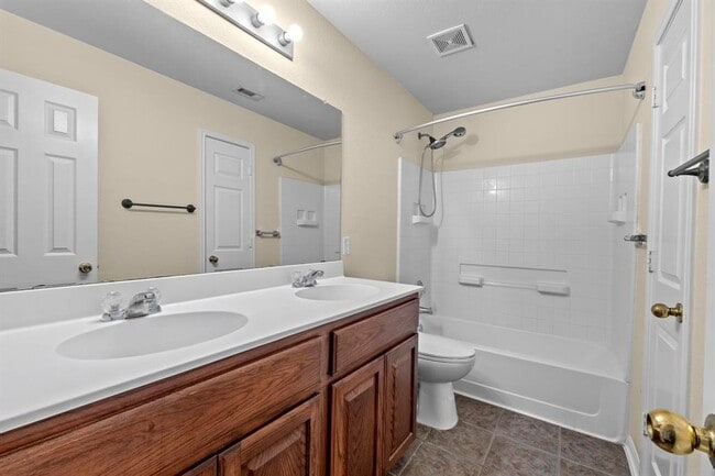 Building Photo - 20612 Farm Pond Ln