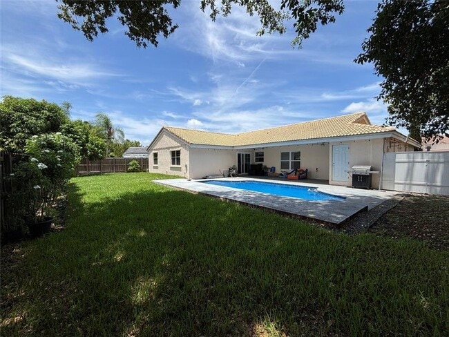 Building Photo - 6421 Crossbow Ct