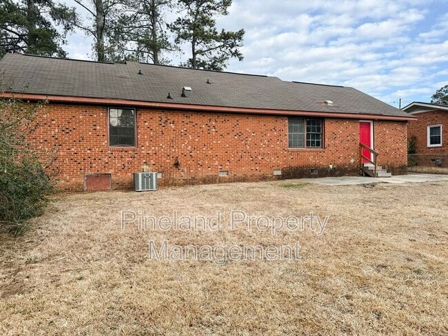 Building Photo - 1213 Strickland Bridge Rd