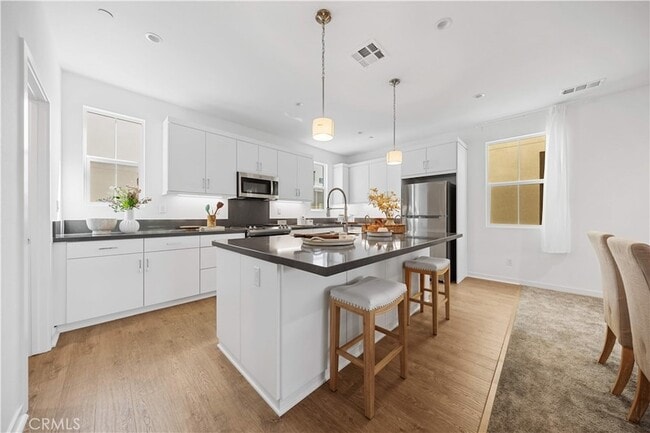 Building Photo - 119 Jessup Wy