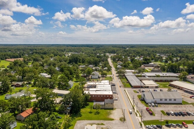 Building Photo - 236 Chatham St