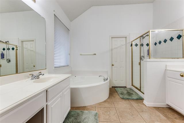 Building Photo - 8133 Skyridge Dr