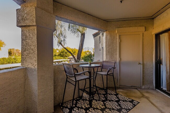 Building Photo - 15095 N Thompson Peak Pkwy