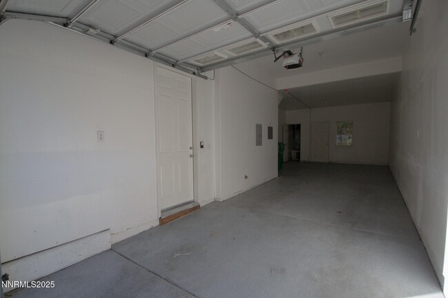 Building Photo - 3116 Sterling Ridge Cir