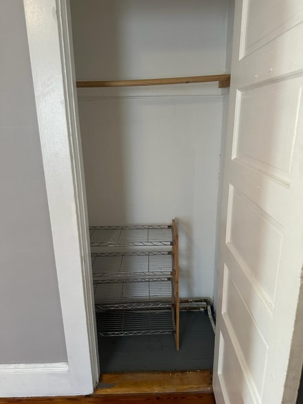 Building Photo - 54 Eaton St