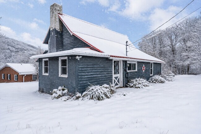 Building Photo - 40 Painter Rd
