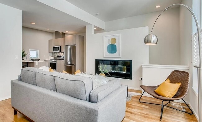 Building Photo - 3250 Federal Blvd