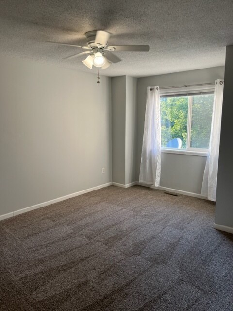 Building Photo - 1234 Crystal Pl E