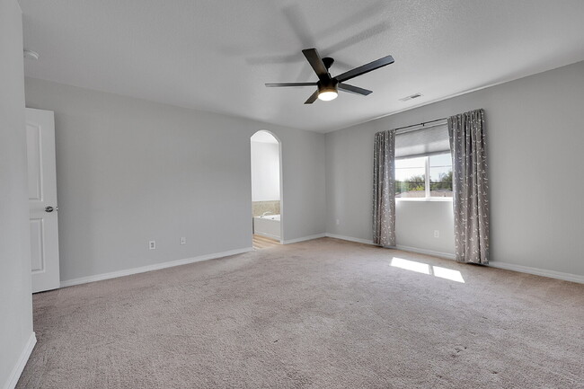 Building Photo - $2,595.00, 3 beds, 2.5 bath, Single Family...