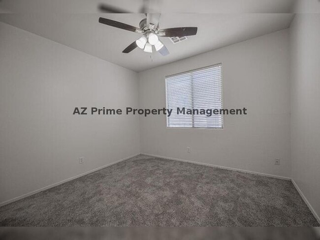 Building Photo - 123 W Elmwood Pl