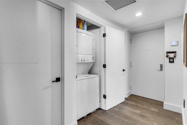 Building Photo - 55 SE 6th St