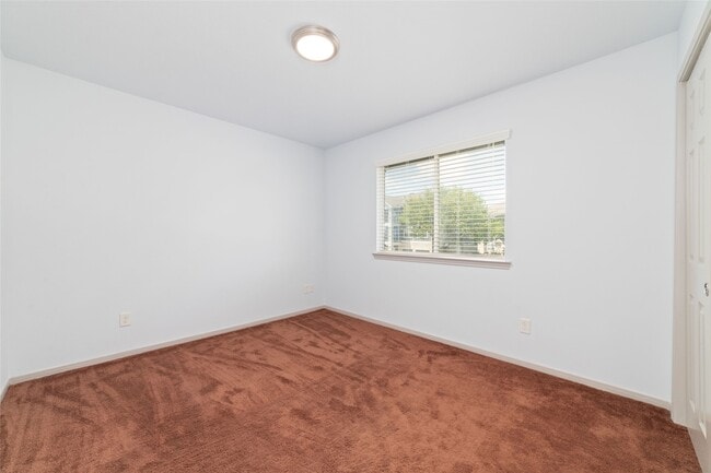 Building Photo - 14710 Branchwest Dr