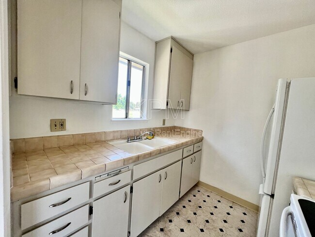 Building Photo - 2946 Peachtree Dr