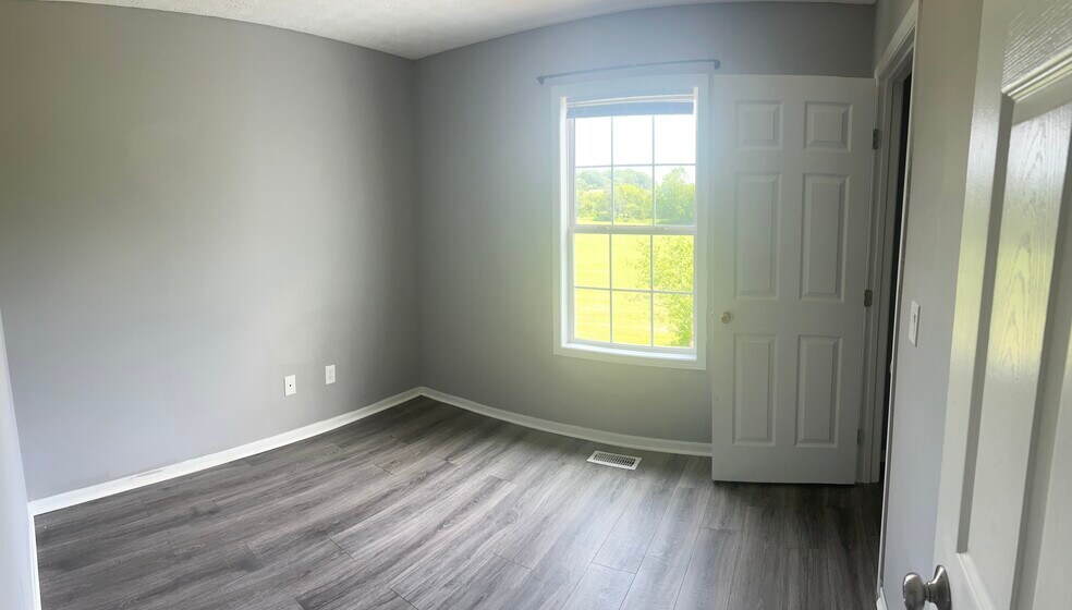 Building Photo - 5186 Lodi Dr