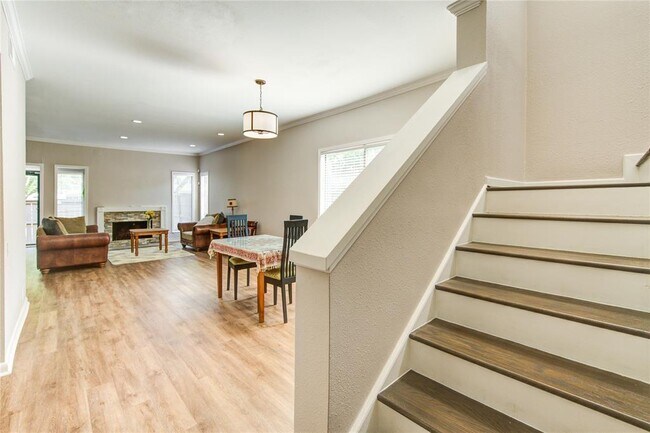 Building Photo - 1602 Prairie Grove Dr
