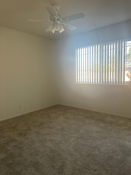 Building Photo - 417 E Badillo St