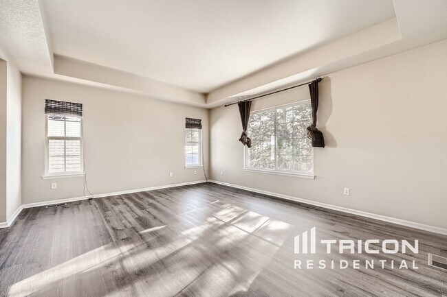 Building Photo - 17038 Knollside Ave