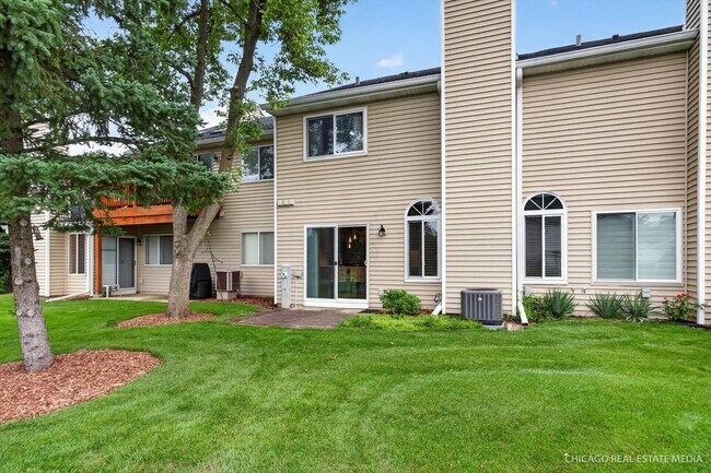Building Photo - 152 Brittany Dr