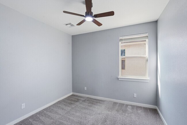 Building Photo - 3917 Desert Bluff Dr