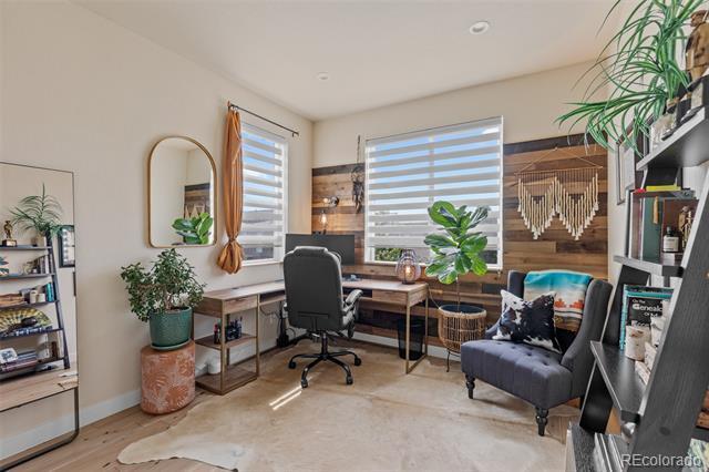 Building Photo - 2065 W 67th Pl