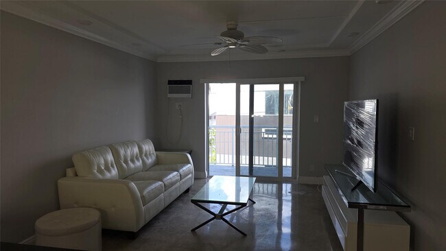 Building Photo - 200 S Birch Rd