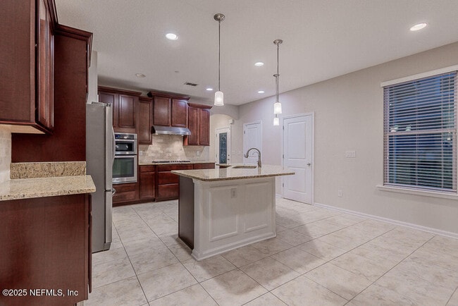 Building Photo - 102 Magnolia Creek Walk