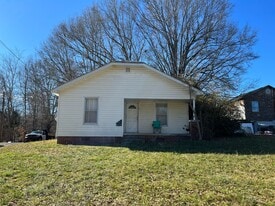 Building Photo - 610 S Chapel St