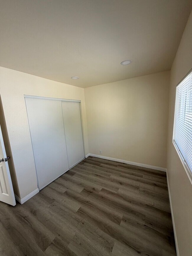 Building Photo - Bradshawe