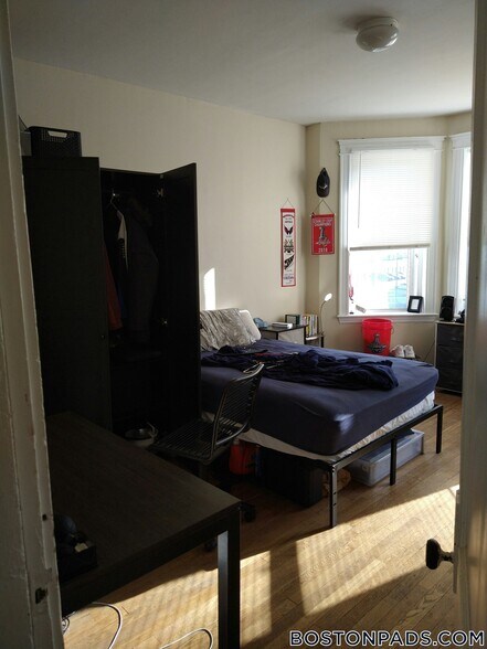 Building Photo - 1189 Commonwealth Ave