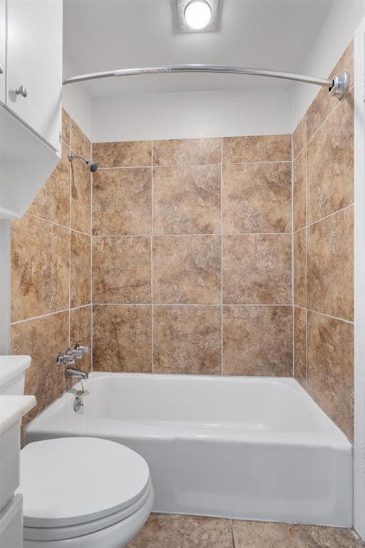 Building Photo - 8309 Beaver Brook Ln