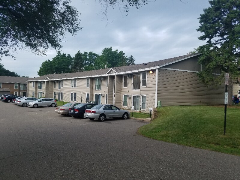 Building Photo - 930 6th St S