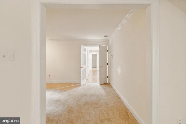 Building Photo - 2527 Hunter Mill Rd