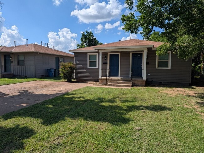 Building Photo - Remodeled 1 bedroom, 1 bath in Edmond, OK with stainless steel appliances and washer and dryer