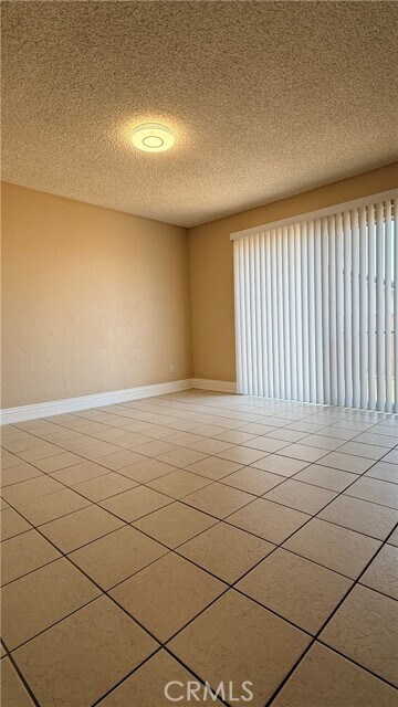 Building Photo - 10275 Banyan St