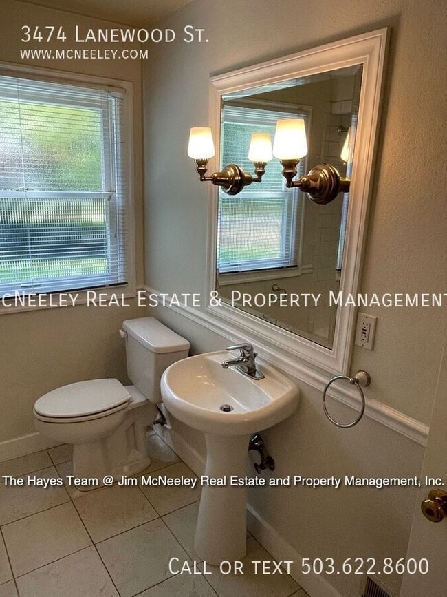 Building Photo - 3474 Lanewood St