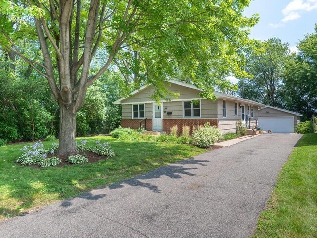 Building Photo - 6321 Wilryan Ave