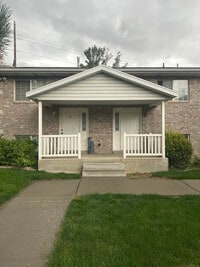 Building Photo - 988 E 900 S