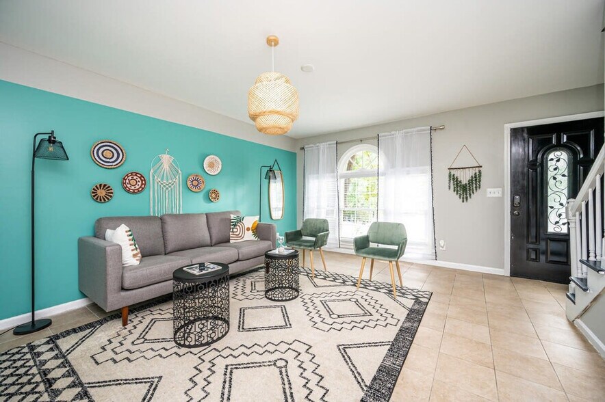 Building Photo - 1263 Sweet Pine Dr